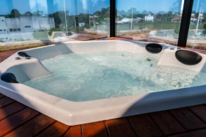 Cobertura com Hidromassagem na praia do Campeche